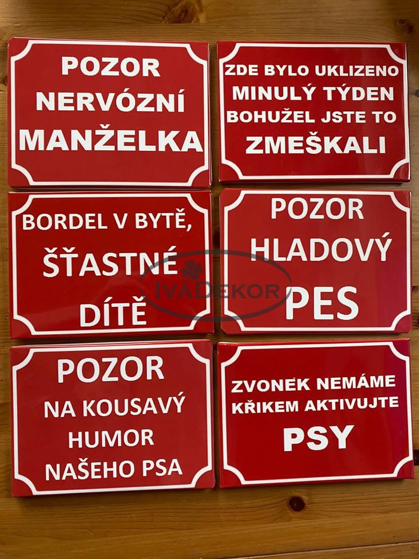 Plechová cedule Kousavý humor 18,5x13,5cm