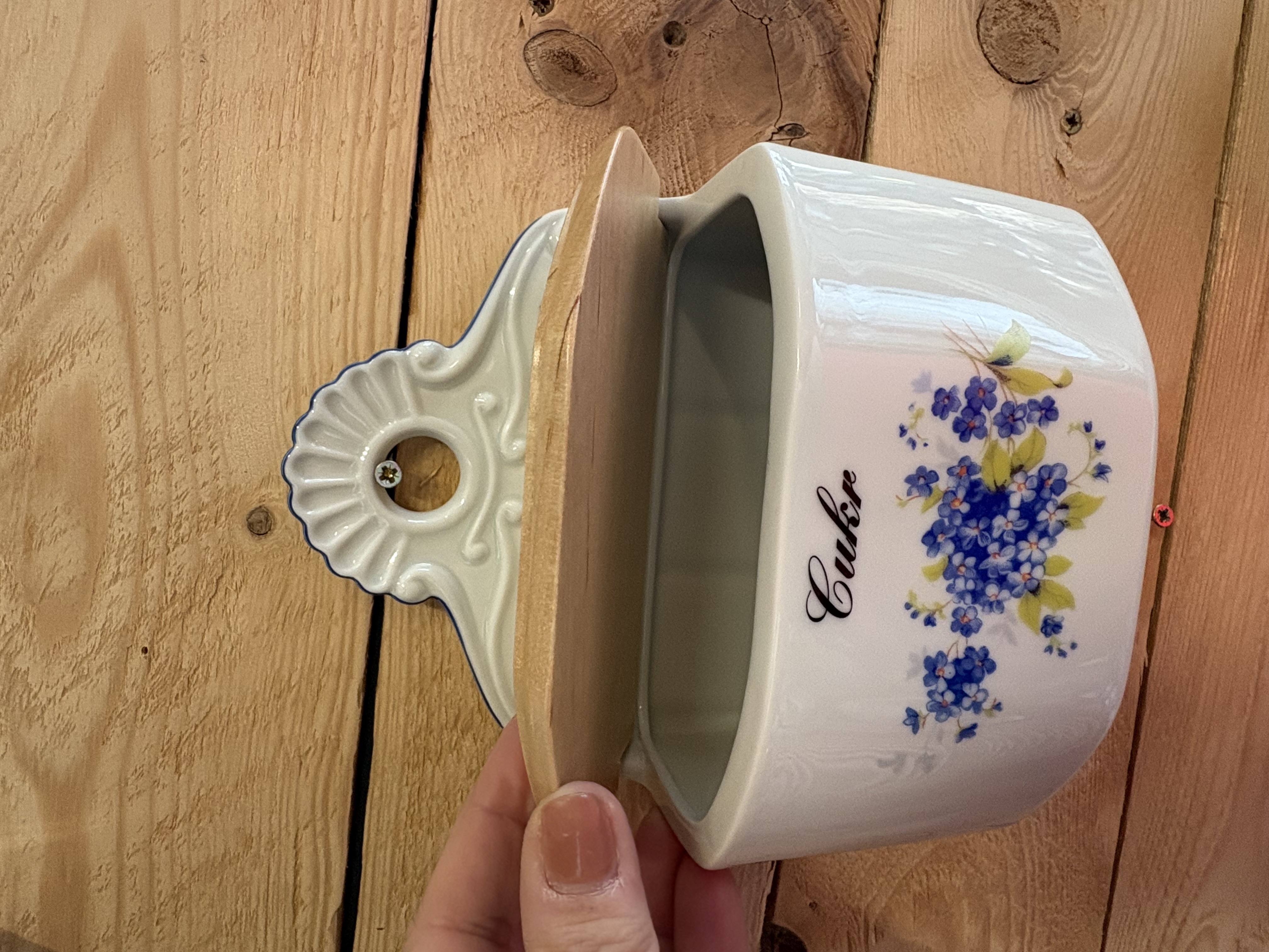 Závěsná porcelánová dóza na Cukr - pomněnky