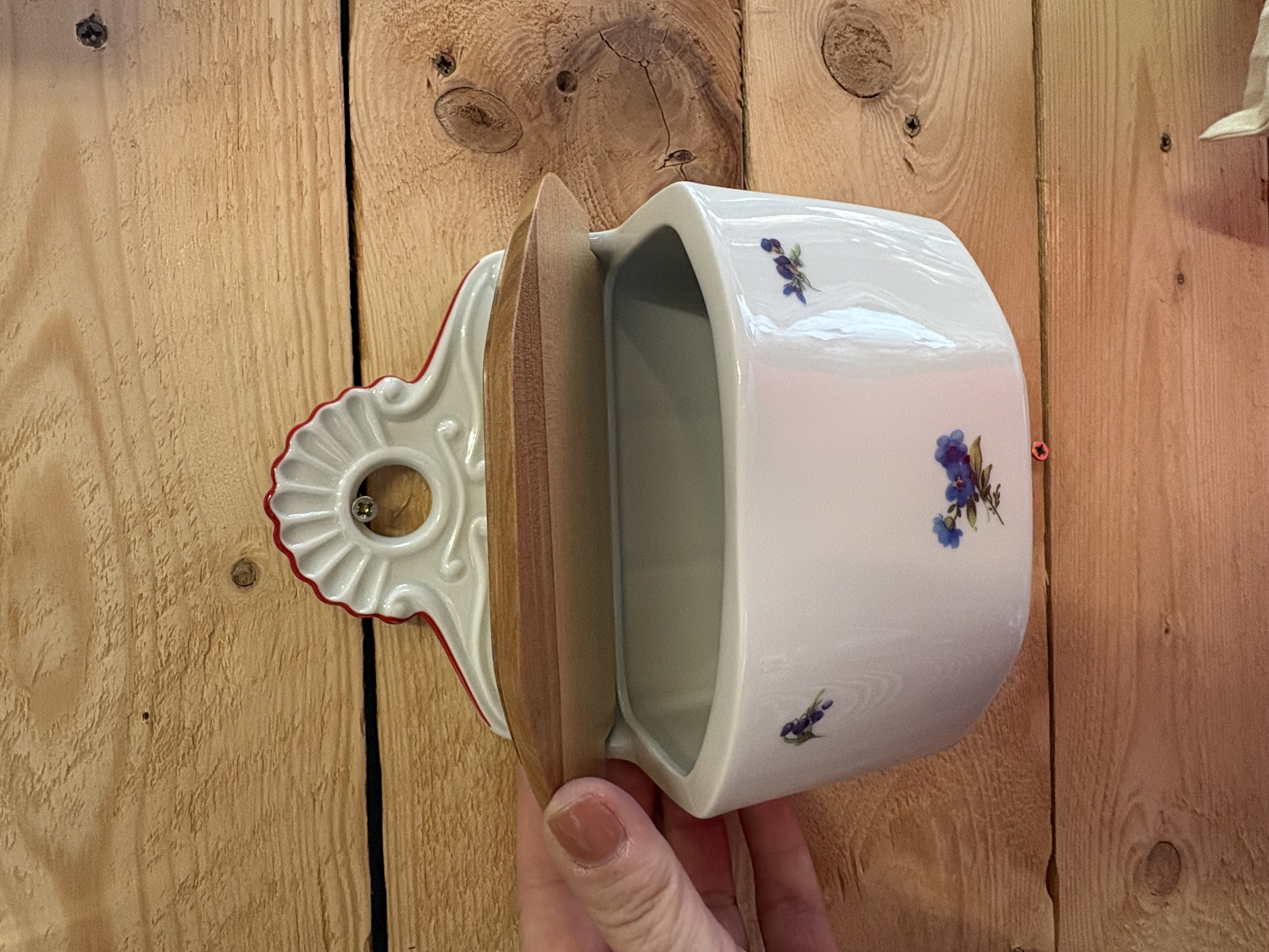 Závěsná porcelánová dóza - květy