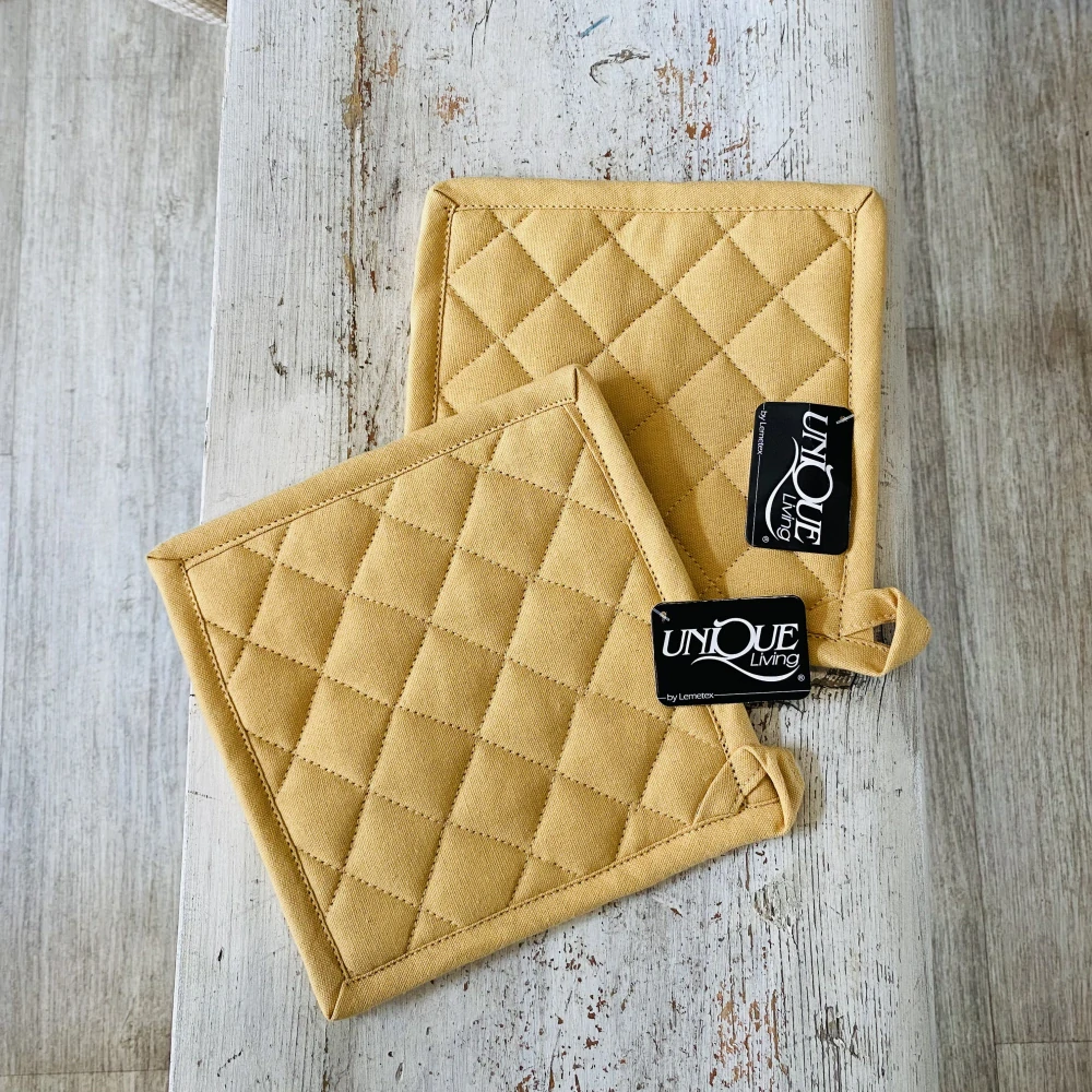 Žlutá (grilovací) zástěra + chňapka zdarma