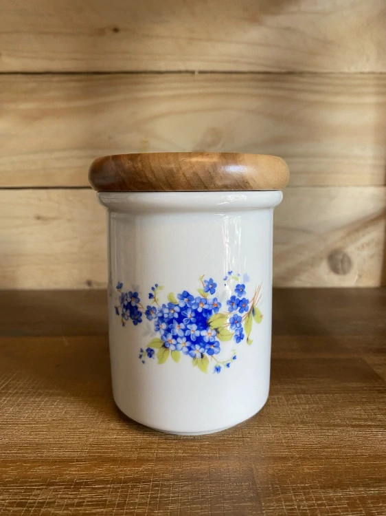 porcelánový set s pomněnkami 