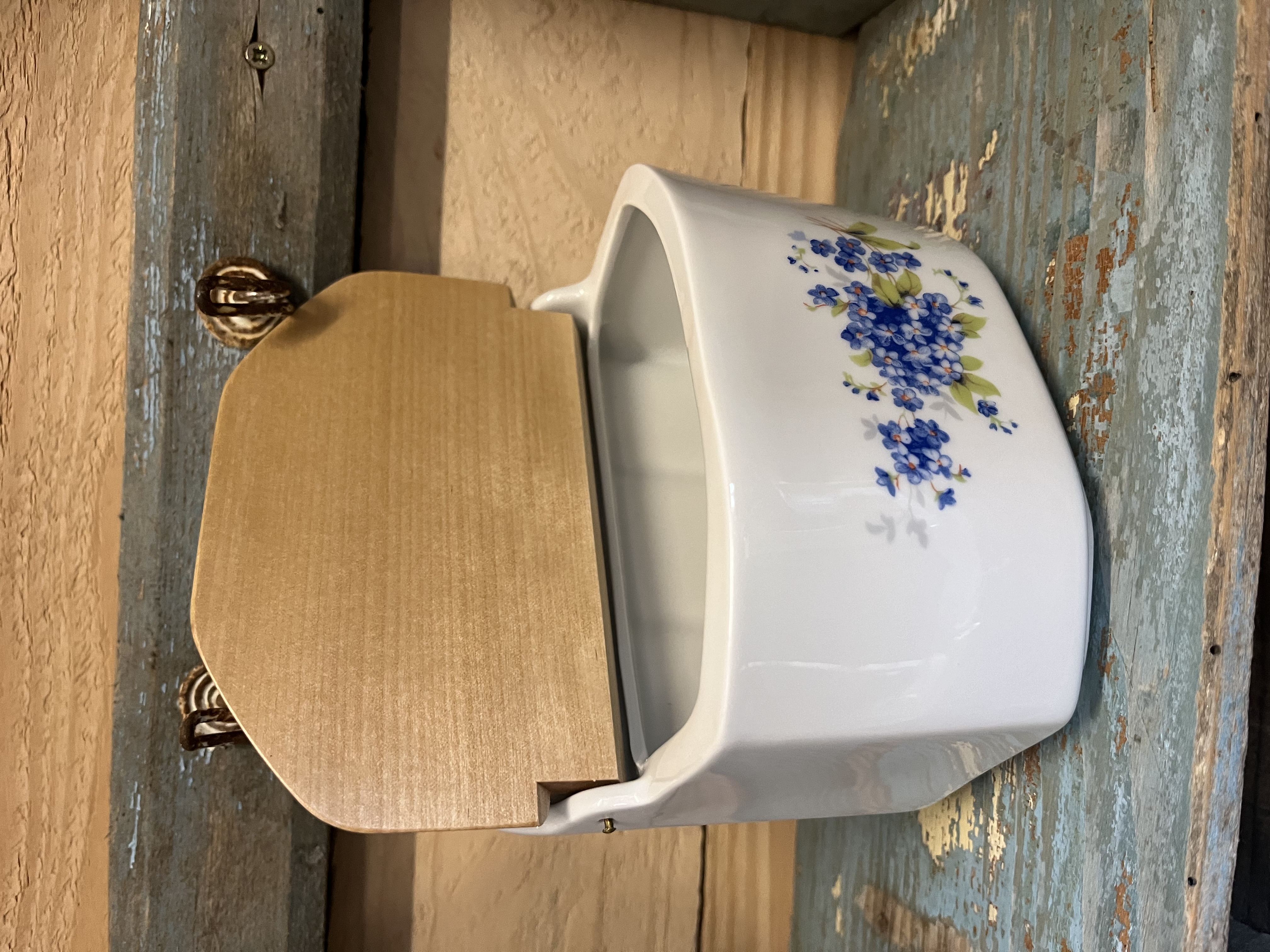 Závěsná porcelánová dóza Sůl - pomněnky