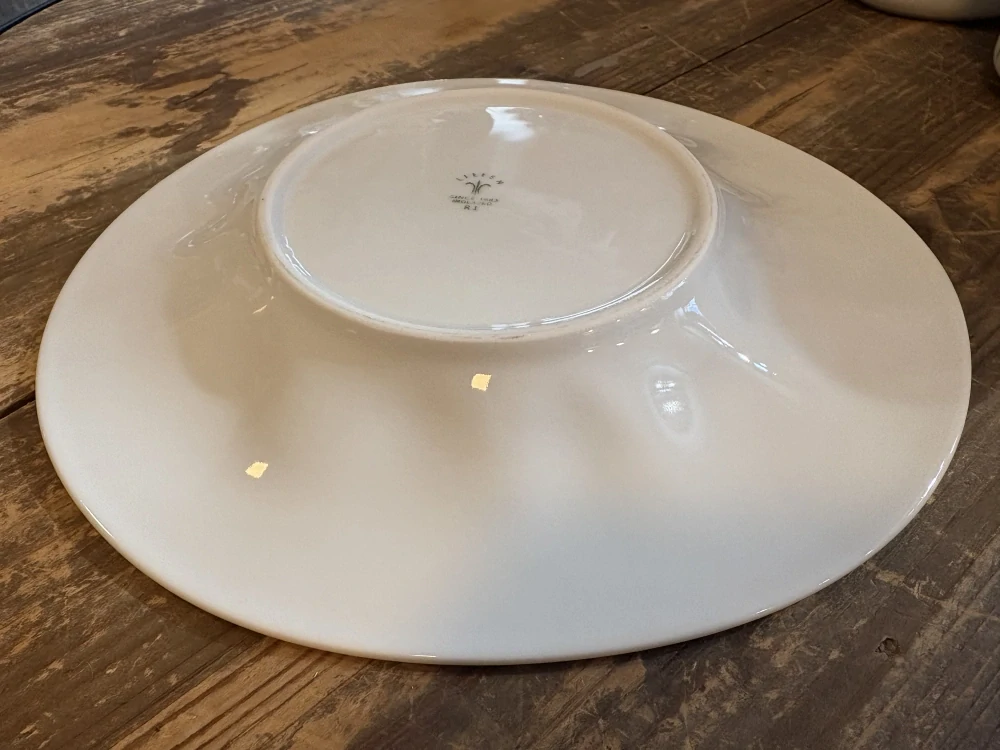 Pomačkaný porcelánový talíř - dezertní 25cm