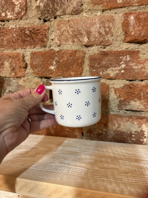 Porcelánový hrneček Iva 250ml
