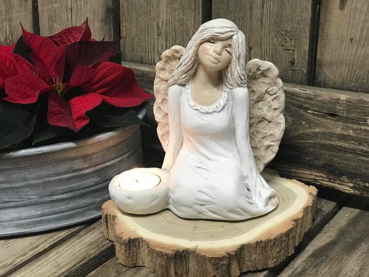 Soška sedícího andílka Klid a pohoda - na svíčku