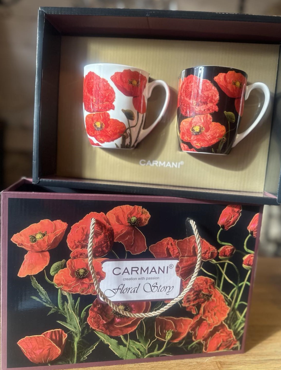 Luxusní porcelánová sada hrnků Vlčí máky