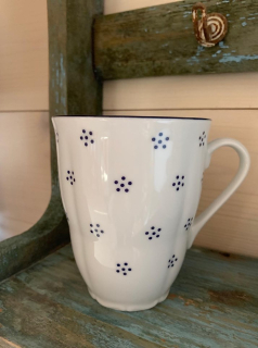Prvorepublikový porcelánový hrnek 300ml